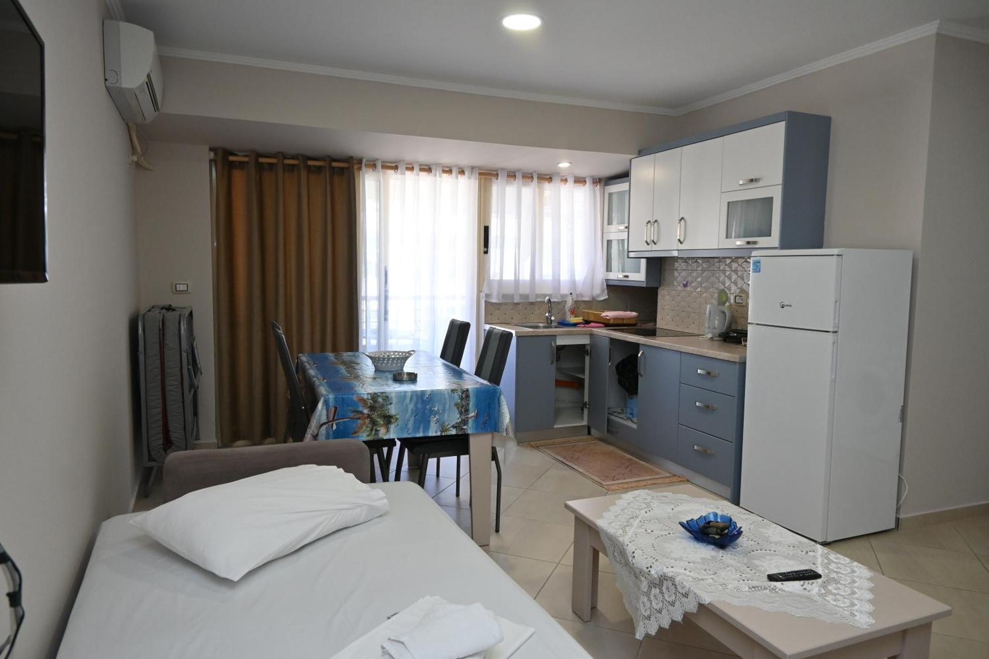 Eleana'S Apartament Sarande Ngoại thất bức ảnh