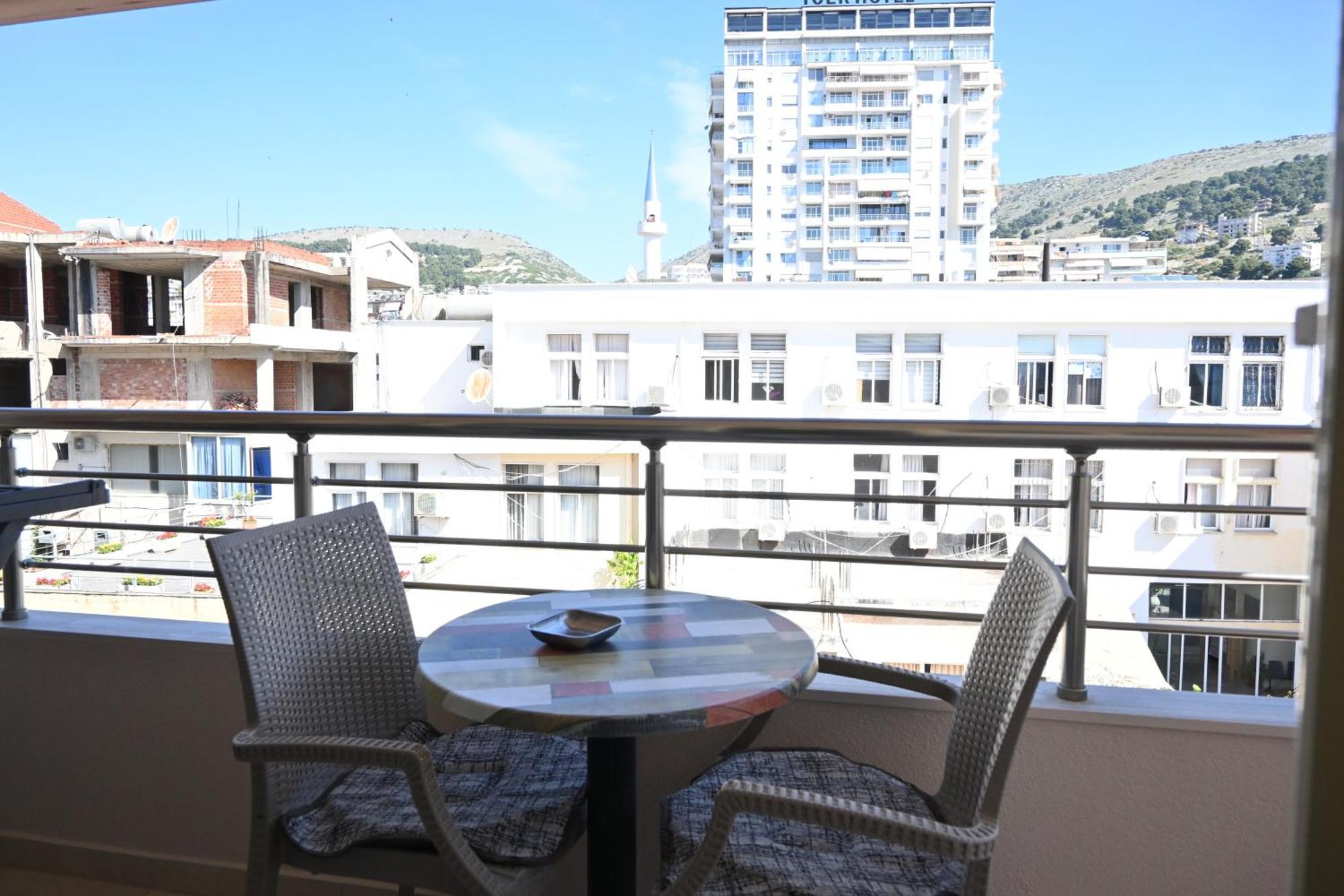 Eleana'S Apartament Sarande Ngoại thất bức ảnh